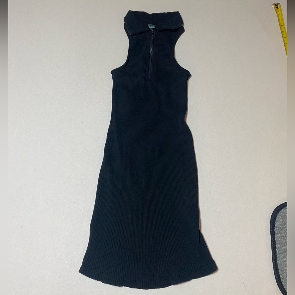 Wild Fable Black Sleeveless Midi Dress